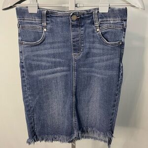 Liverpool pull Women's Blue Denim Skirt size‎ 6/28